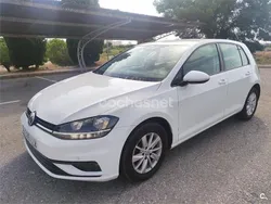 Blanco Usado 2021 VW Golf VIII Edition Berlina | 15.500 € (Buen precio)