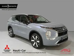 Gris Usado 2025 Mitsubishi Outlander SUV | 51.900 €