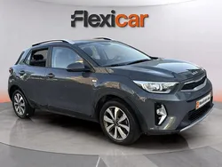 Gris Usado 2022 Kia Stonic 2 SUV | 15.490 € (Precio justo)