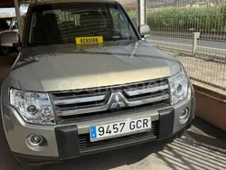 Beige Usado 2009 Mitsubishi Montero Motion SUV | 15.900 € (Precio justo)