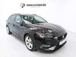 Negro Usado 2024 Seat Leon FR Familiar | 27.900 € (Caro)