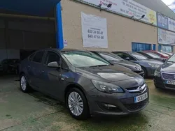 Varios colores Usado 2015 Opel Astra Berlina | 6499 € (Precio justo)