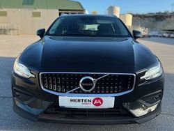 Negro Usado 2020 Volvo V60 CC Familiar | 24.900 € (Precio justo)