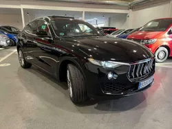 Negro Usado 2019 Maserati Levante SUV | 43.900 € (Super precio)