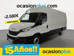 Blanco Usado 2023 Iveco Daily Berlina | 28.390 €