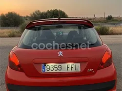Rojo Usado 2006 Peugeot 207 GT Berlina | 4000 € (Un poco caro)