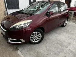 Marrón Usado 2013 Renault Scénic III Expression Monovolumen | 5500 €