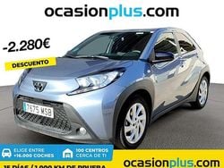 Gris Usado 2024 Toyota Aygo Play Utilitario | 12.810 € (Precio justo)