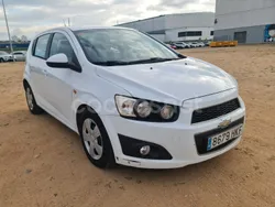 Blanco Usado 2012 Chevrolet Aveo LS Berlina | 4800 € (Precio justo)