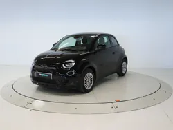 Negro Usado 2023 Fiat 500e Comfort Berlina | 21.900 € (Precio justo)