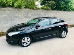 Negro Usado 2011 Renault Mégane Business Berlina | 6600 € (Precio justo)