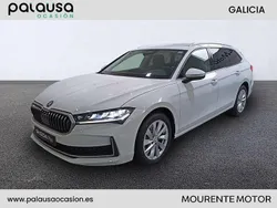 Blanco Usado 2024 Skoda Superb Selection Familiar | 35.300 € (Super precio)