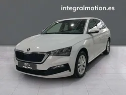Blanco Usado 2024 Skoda Scala Ambition Utilitario | 15.900 € (Precio justo)