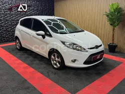 Blanco Usado 2012 Ford Fiesta Titanium Utilitario | 4990 € (Precio justo)