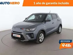 Gris Usado 2024 Ssangyong Tivoli SUV | 17.904 € (Precio justo)