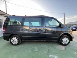 Negro Usado 2005 Mercedes Viano Monovolumen | 7400 €