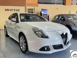Usado 2013 Alfa Romeo Giulietta Exclusive Utilitario | 6890 €