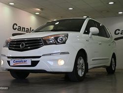 Blanco Usado 2015 Ssangyong (KGM) Rodius Limited Monovolumen | 13.925 € (Caro)