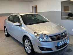 Gris / plata Usado 2009 Opel Astra Cosmo Berlina | 3500 € (Buen precio)
