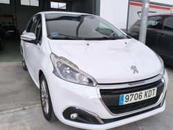 Blanco Usado 2017 Peugeot 208 Style Utilitario | 7990 € (Precio justo)