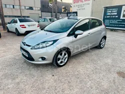 Gris / plata Usado 2011 Ford Fiesta Utilitario | 5900 € (Precio justo)