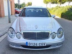 Gris / plata Usado 2003 Mercedes E220 Elegance Berlina | 2950 € (Super precio)