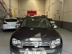 Gris / plata Usado 2015 Dacia Duster Lauréate SUV | 10.999 € (Precio justo)
