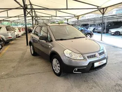 Gris / plata Usado 2011 Fiat Sedici Emotion SUV | 7600 €
