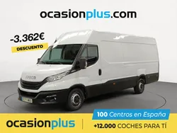 Blanco Usado 2022 Iveco Daily Berlina | 36.990 €