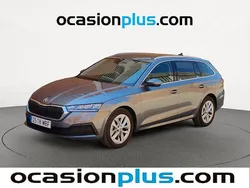 Gris Usado 2022 Skoda Octavia Ambition Familiar | 17.955 € (Buen precio)