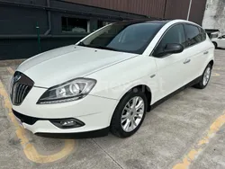 Blanco Usado 2011 Lancia Delta Silver Berlina | 5990 €