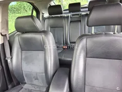 Gris / plata Usado 2005 Ford Mondeo Ghia Berlina | 4000 € (Caro)