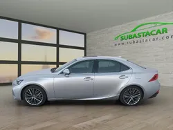 Gris Usado 2019 Lexus IS300h Luxury Line Berlina | 23.388 € (Buen precio)