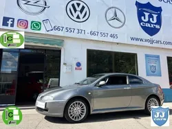 Marrón Usado 2005 Alfa Romeo GT Distinctive Coupe | 9900 €