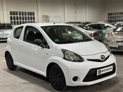Blanco Usado 2013 Toyota Aygo City Utilitario | 5990 € (Precio justo)