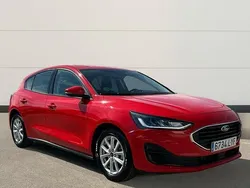 Rojo Usado 2022 Ford Focus Trend+ Berlina | 17.900 € (Precio justo)