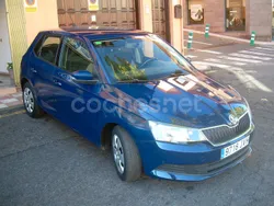Azul Usado 2016 Skoda Fabia Ambition Berlina | 6950 € (Precio justo)