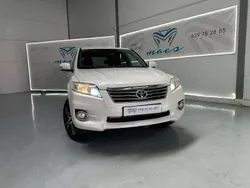Blanco Usado 2011 Toyota RAV4 Executive SUV | 15.500 € (Precio justo)