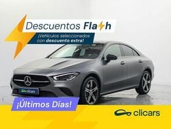Gris / plata Usado 2023 Mercedes CLA250e Berlina | 32.990 € (Precio justo)