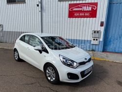 Blanco Usado 2012 Kia Rio Berlina | 5990 € (Precio justo)