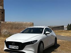 Blanco Usado 2025 Mazda 3 Center-Line Berlina | 24.900 €
