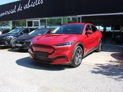 Rojo Usado 2022 Ford Mustang Mach-E SUV | 29.850 € (Precio justo)