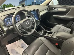 Gris Usado 2018 Volvo XC40 Momentum SUV | 24.100 € (Buen precio)