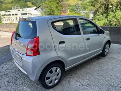 Gris / plata Usado 2009 Suzuki Alto GL Utilitario | 5990 €