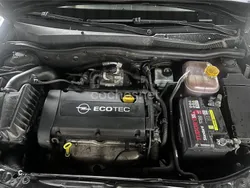 Negro Usado 2007 Opel Astra GTC Enjoy Berlina | 3999 € (Un poco caro)
