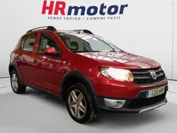 Rojo Usado 2014 Dacia Sandero Stepway Utilitario | 7440 € (Precio justo)