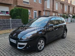 Negro Usado 2010 Renault Scénic III Dynamique Monovolumen | 5900 € (Precio justo)