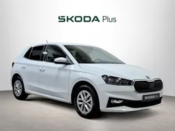 Blanco Usado 2024 Skoda Fabia Selection Berlina | 17.490 € (Precio justo)