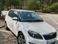 Blanco Usado 2015 Skoda Fabia Ambition Utilitario | 6990 € (Buen precio)