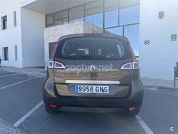Marrón Usado 2010 Renault Scénic III Dynamique Monovolumen | 3600 € (Buen precio)